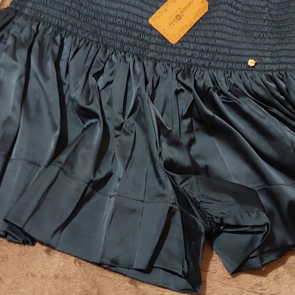 NATURAL LIFE Ruffled Satin Skirt-like Shorts